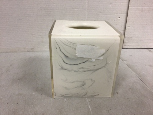 Tissue Box Cover, Appears New - Lot 630