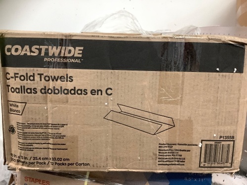 Box of Coastwide C-Fold Towels, Appears New - Lot 716