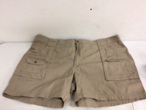 Red Head Mens Shorts, Size 54, New - Lot 127