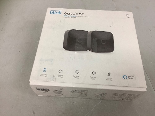Blink Outdoor Security Cameras, Powers Up, E-Commerce Return - Lot 384