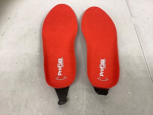 Heat Factory Heated Insoles, L, Missing Adapter & Remote, Powers Up,  E-Commerce Return - Lot 394