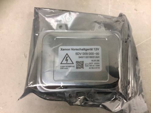 5DV 009 000-00 Xenon HID Ballast Headlight Control Unit Module, Appears New - Lot 427