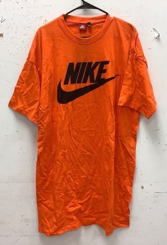 Mens Nike Shirt, 4XL, Authenticity Unknown, New - Lot 448