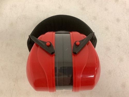 RangeMaxx Ear Muffs, Appears New - Lot 455