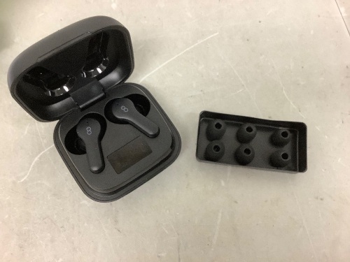 D65 Wireless Sport Headphones, E-Comm Return - Lot 566