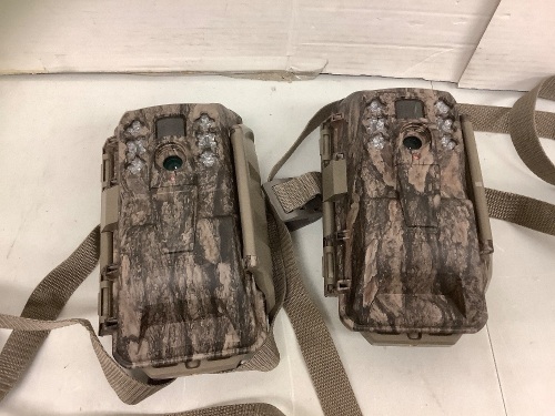 Lot of (2) Trail Cameras, Untested, E-Commerce Return - Lot 587