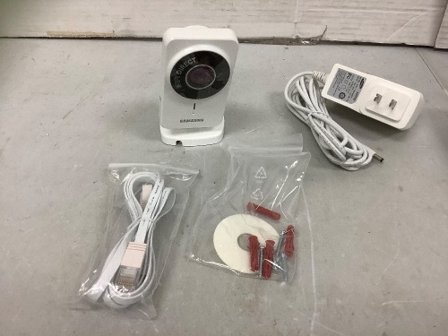 Samsung SmartCam Refurbished, Powers Up, E-Commerce Return - Lot 859