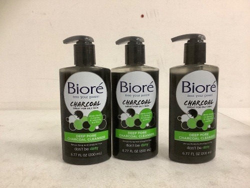 Lot of (3) Biore Charcoal Cleanser, Appears New - Lot 894