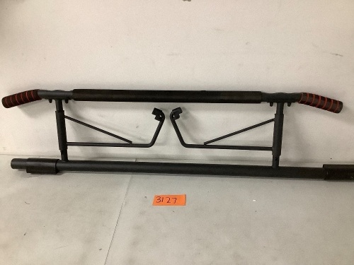Pull-Up Bar - Lot 3127