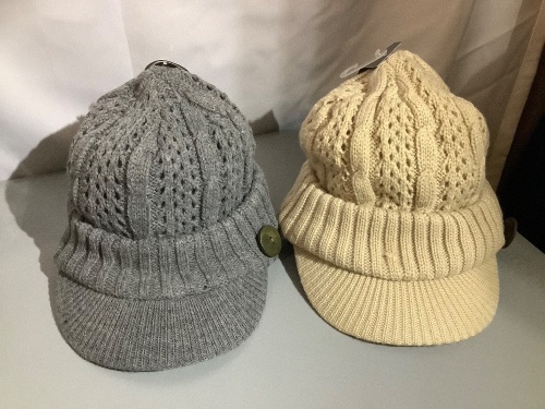 Lot of (2) Ladies Knit Hats, Appears New - Lot 122