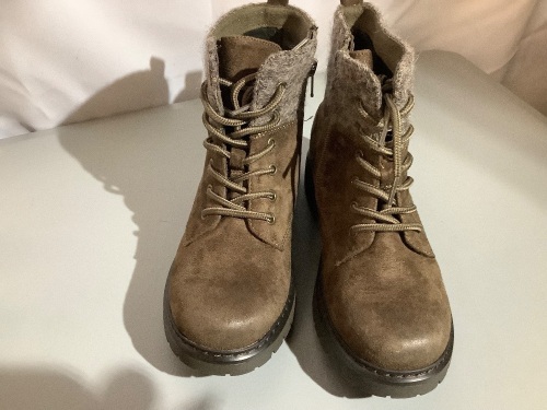 Natural Reflections Ladies Boot, 6, Ecommerce Return - Lot 162