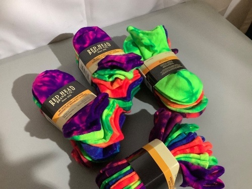Lot of (4) Packs of Socks, Girls, Appears New - Lot 167