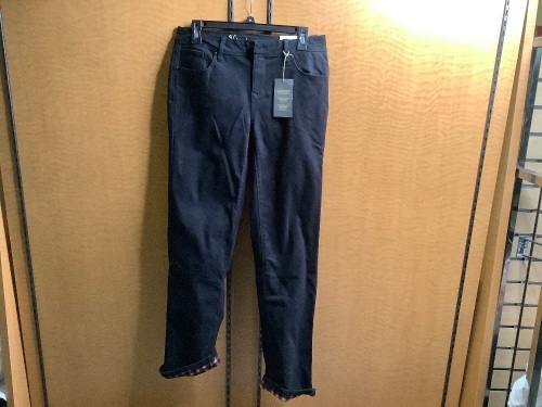 Natural Reflections Ladies Pants, 4, Appears New - Lot 199