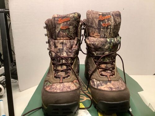 Danner High Ground, 400G, Boots Men's 8, Appears New - Lot 352