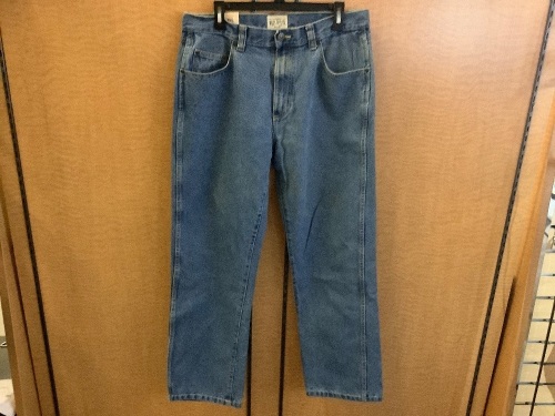 Red Head Men's Jeans 34x32, Appears New - Lot 516