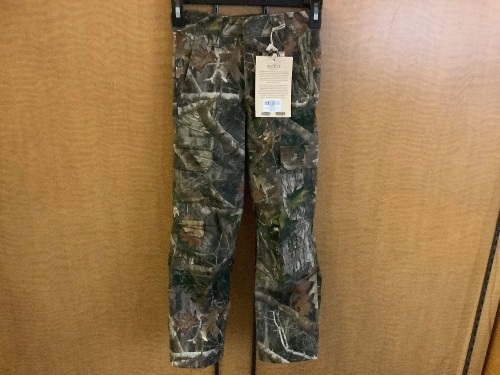 Red Head Silent Hide Youth Pants, Medium, Appears New - Lot 523