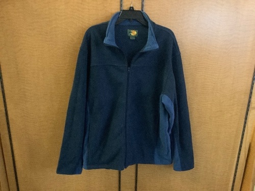 Large Zip Up Jacket, Appears New - Lot 525