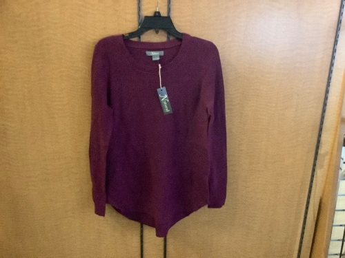 Natural Reflection Women's Sweater, Medium, Appears New - Lot 533