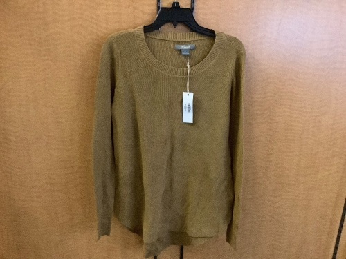 Natural Reflections Women's Sweater, Medium, Appears New - Lot 543