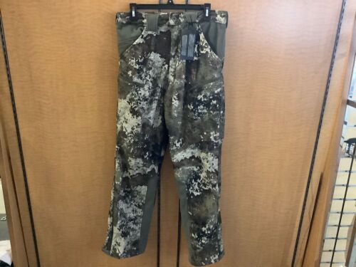 Red Head Men's TWP Pant, Medium, Appears New - Lot 566
