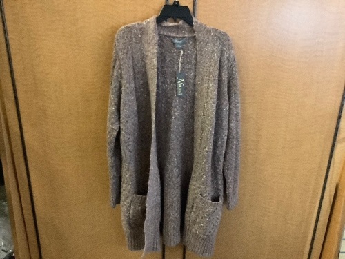 Natural Reflections Cardigan, XXL, Appears New - Lot 576