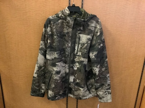 Men's Camo Jacket, Large, Appears New - Lot 614