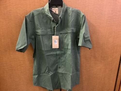 Red Head Men's Shirt, Medium, Appears New - Lot 621