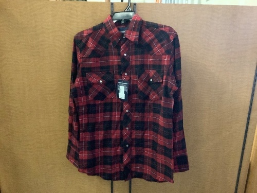 Wrangler Men's Flannel, Medium, Appears New - Lot 632