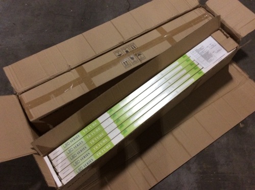 4' T8 LED Tube Lights, 50 Pack  - Lot 53