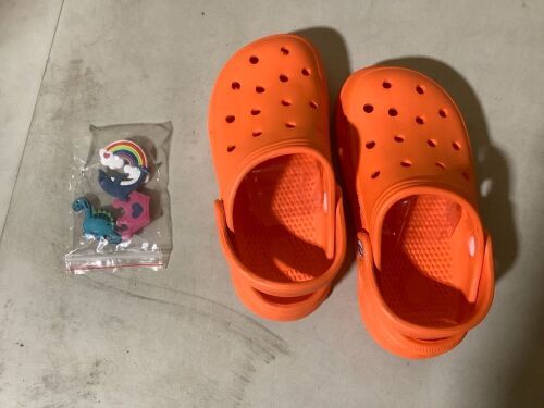 HOBIBEAR Kids Garden Clogs Slip on Water Shoes, Size 28 - Lot 430
