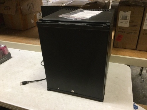1.4cu.ft 110V Portable Refrigerator AC No Noise Compact Absorption Fridge Black Mini Cooler with Lock Reversible Door. E-Commerce Return. Like New - Lot 306