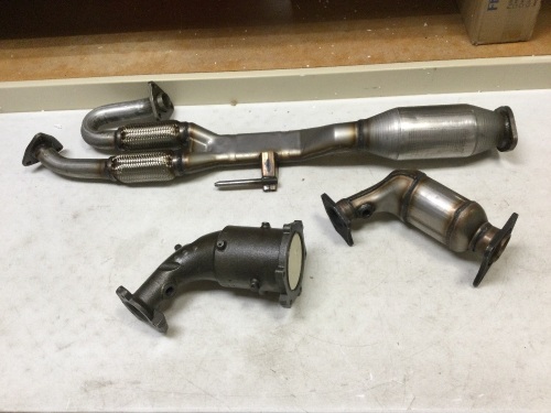 Catalytic Converter. Appears to be compatible with 2003-2007 Nissan Murano 3.5L Direct-Fit High Flow Series. SEE PICTURES - Lot 476