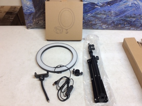 Ring Light - Appears New, Tested/Works - Lot 844