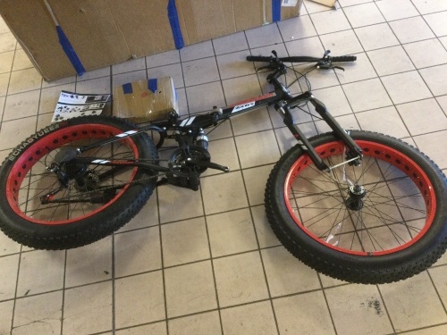 26" Fat Tire 21-Speed Folding Mountain Bike. Appears New - Lot 19
