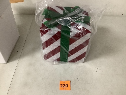 Christmas Gift Box Decoration - Lot 220
