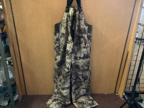 Dri-Fowl Men's Bib, Large, Appears New - Lot 24