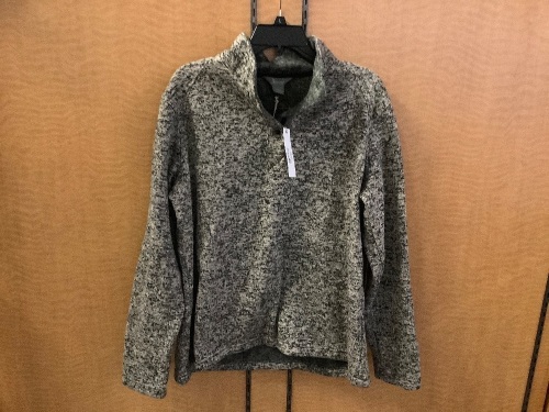 Natural Reflections, Whitter Peak Sweater, Large, Appears New - Lot 120