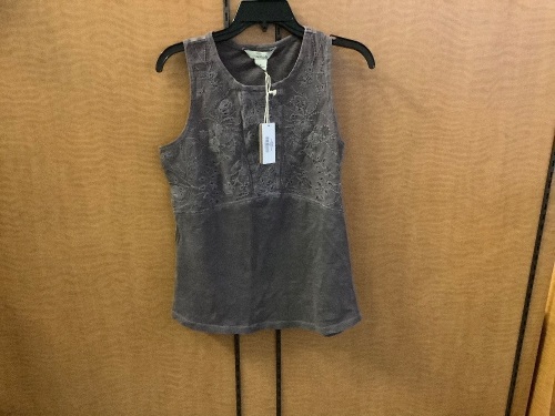 Bob TimberLake, Womens Medium Shark Tang Top, Appears New - Lot 146
