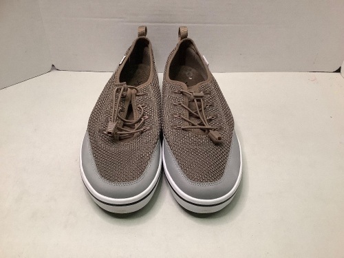 HUK Men's Shoes, 10.5, Appears New - Lot 300