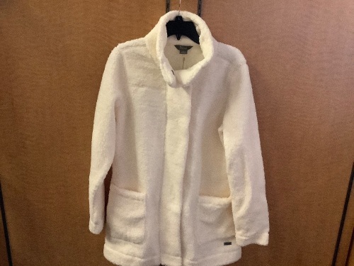 Natural Reflections Sherpa Jacket, M, Appears New - Lot 328