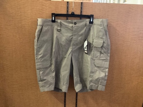 5.11 Tactical ABR Pro Short, 40, Appears New - Lot 374
