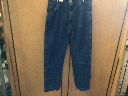 Roughneck Traditional Fit Jeans, 38x34, Appears New - Lot 387