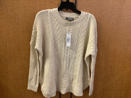 Natural Reflections Women's Sweater, Medium, Appears New - Lot 389