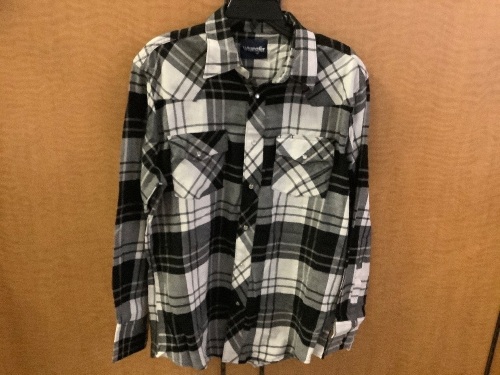 Wrangler Men's Flannel, Large, Appears New - Lot 392