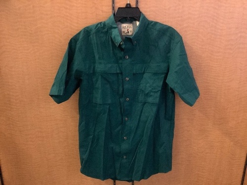 Red Head Men's Short Sleeve Shirt, Medium, Appears New - Lot 393