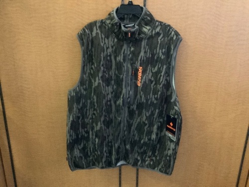 Nomad Slaysman Vest Camo, XXL, Appears New - Lot 394