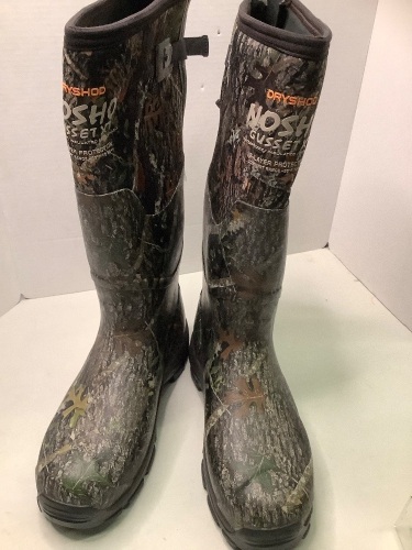 Dryshot Nosho Gusset XT, Rubber Boots, Men's 12, 12.5, Ecommerce Return - Lot 442