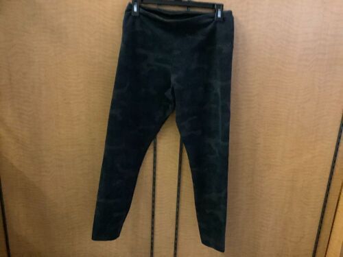 Natural Reflections Leggings, Medium, Appears New - Lot 477
