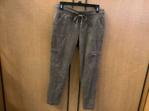 Natural Reflections Ladies Pant, Medium, Appears New - Lot 489
