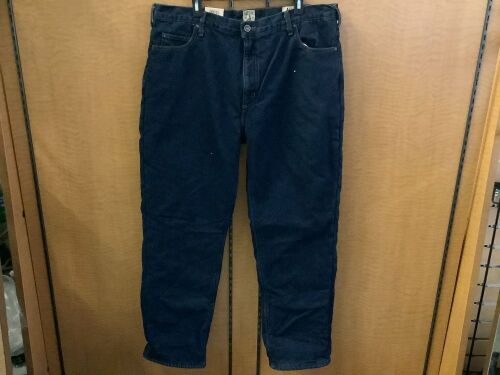Red Head Men's Jeans 40x32, Appears New - Lot 497